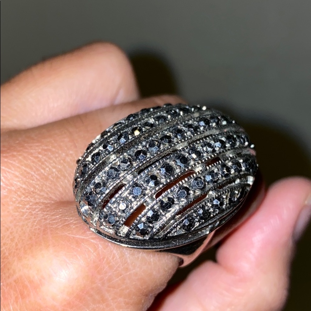 Beautiful extravagant cocktail ring!